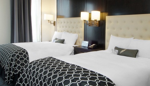 Deluxe Room, Multiple Beds (Mobility Accessible, Roll-in Shower)