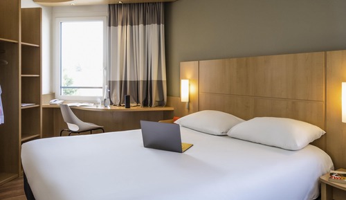 Room, Multiple Beds