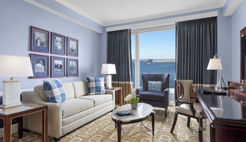 Deluxe Room, 1 King Bed, Harbor View