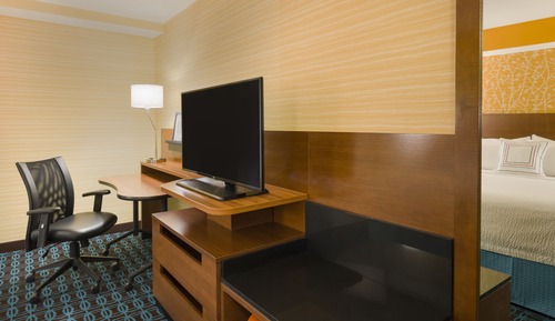 Studio, 1 King Bed with Sofa bed (Hearing Accessible)