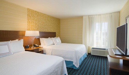 Room, 2 Queen Beds, Courtyard View (Hearing Accessible)