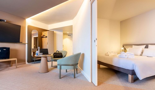 Family Room, Multiple Beds