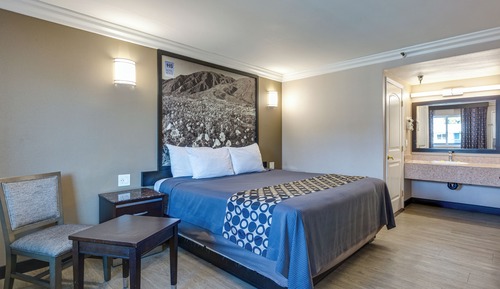 Comfort Room, 1 King Bed