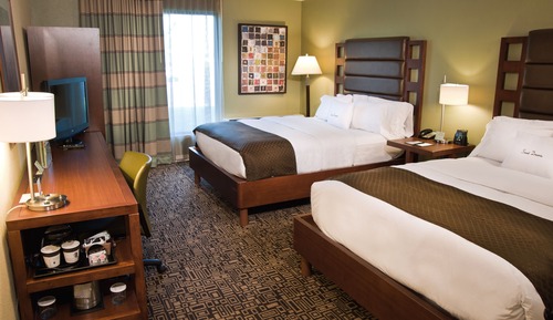 2 Queen Beds Non-Smoking