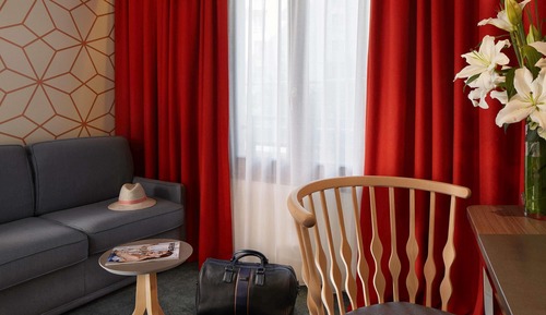 Executive Room, 1 Queen Bed with Sofa bed