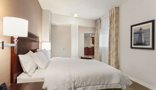 Suite, 1 King Bed, Non Smoking