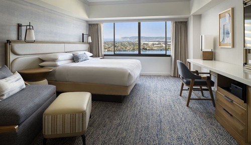 Deluxe Room, 1 King Bed, Bay View