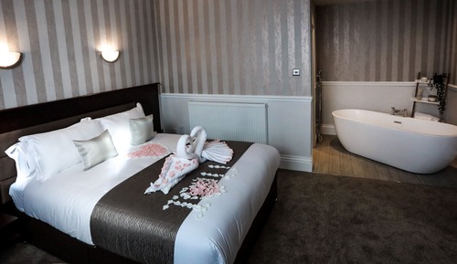 Superior Suite, 1 King Bed