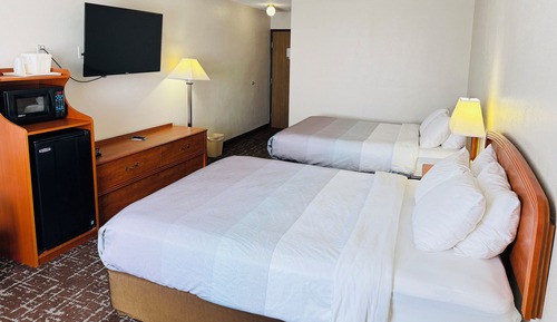 Standard Room, 2 Queen Beds, Non Smoking