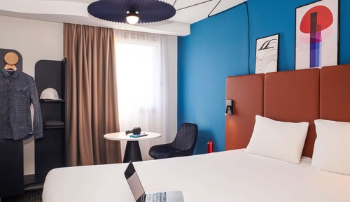 Room, Multiple Beds