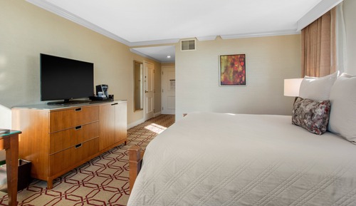 Signature Room, 1 King Bed