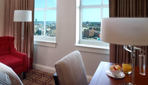 Deluxe Room, 1 King Bed (West Tower)