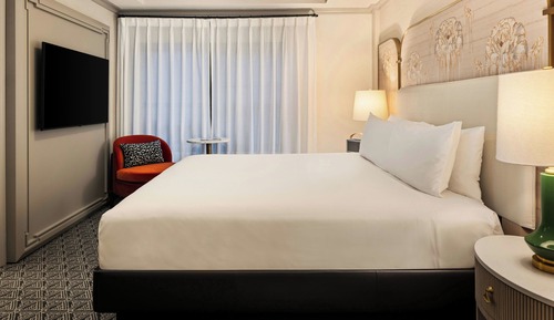 Room, 1 Queen Bed (Mobility/Hearing Access, Roll-in Shwr)