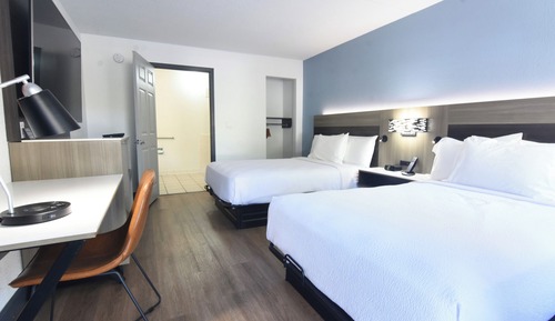 Standard Room, 2 Double Beds, Accessible, Non Smoking