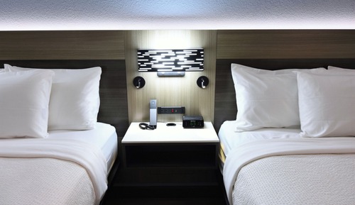 Standard Room, 2 Queen Beds, Non Smoking, Refrigerator & Microwave (Pet Friendly)