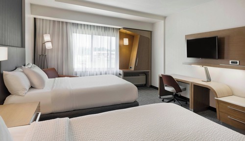 Room, 2 Queen Beds (Hearing Accessible)