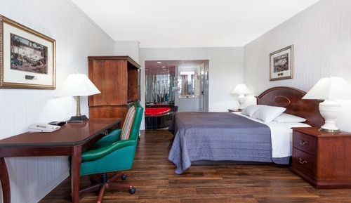 Room, 2 Queen Beds, Non Smoking