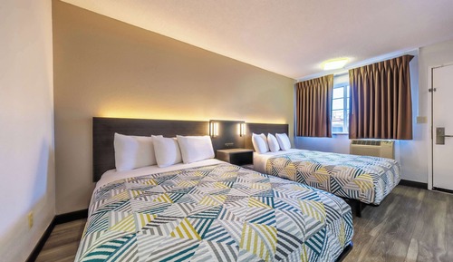 Standard Room, 2 Queen Beds, Non Smoking