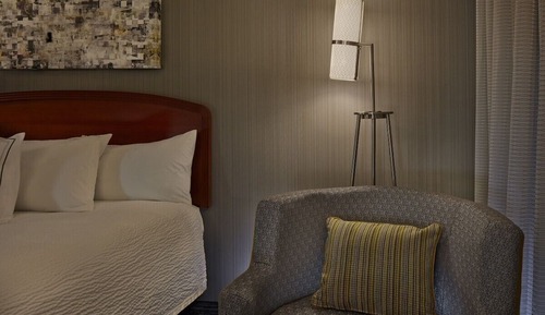 Room, 1 King Bed with Sofa bed (Mobility Accessible, Tub)