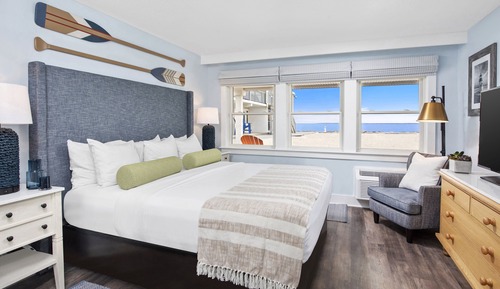 Room, 1 King Bed, Oceanfront