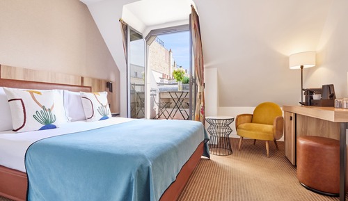 Deluxe Room, Balcony (Eiffel Tower)
