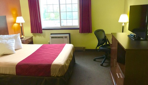 Standard Room, 1 Queen Bed, Non Smoking