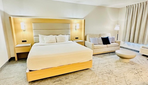 Room, 1 Queen Bed, Accessible