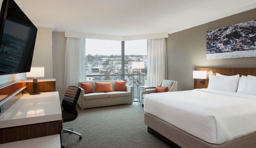 Room, 1 Queen Bed with Sofa bed (Accessible)