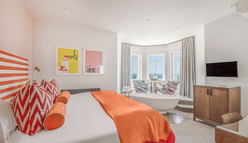 Suite, Sea View, Corner