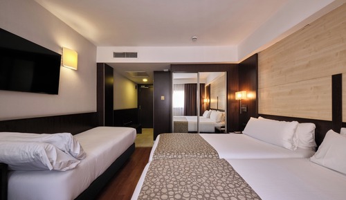 Triple Room (2 adults + 1 children)
