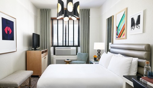 Deluxe Room, 1 Queen Bed, Accessible