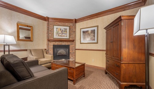 Suite, 1 King Bed, Non Smoking, Jetted Tub