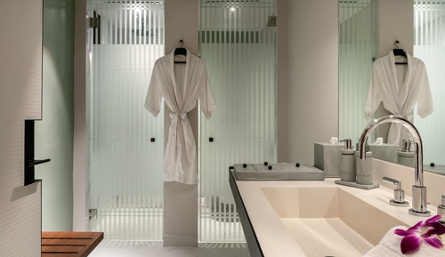 Canopy Suite (Staycation Malaysia Residents Only)