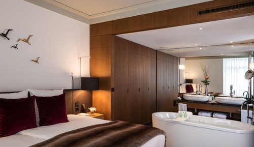 Suite, Lake View (Heritage, 56 sqm | 603 sqf)
