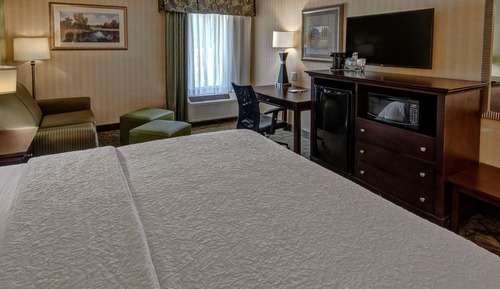 Deluxe Room, 1 King Bed, Non Smoking