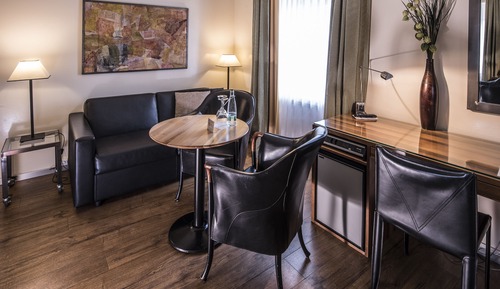 Suite, River View