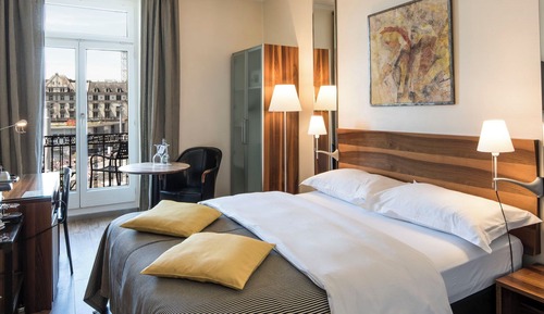 Double Room, River View