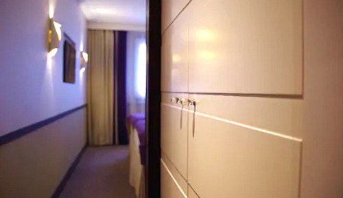 Classic Twin Room