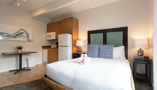 Standard Studio, 1 Queen Bed