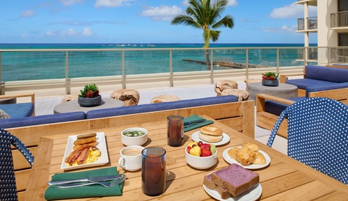 Club Suite, 1 King Bed with Sofa bed, Mobility Accessible, Ocean View
