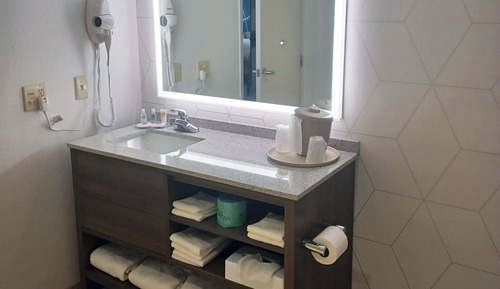 Standard Room, 1 King Bed, Non Smoking