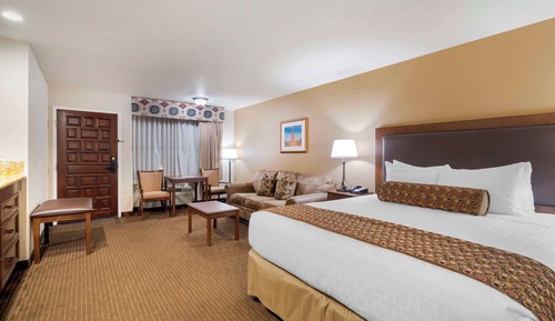 Suite, Multiple Beds, Non Smoking, Refrigerator & Microwave