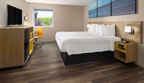 Room, 1 King Bed, Accessible, Non Smoking