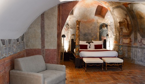 Superior Castle Suite, 1 Queen Bed