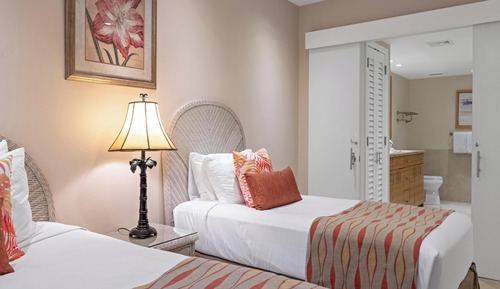 Condo, 2 Bedrooms, Oceanfront (F109)