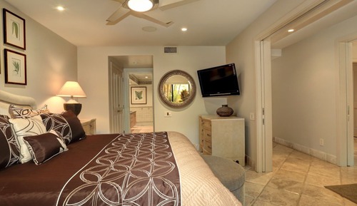 Condo, 2 Bedrooms, Oceanfront (E102)