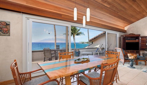 Condo, 2 Bedrooms, Oceanfront (F305)