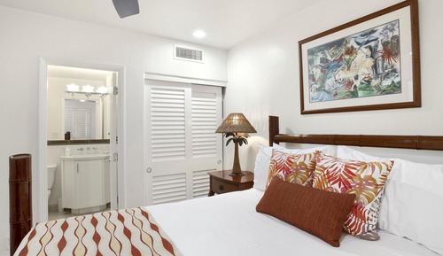 Condo, 2 Bedrooms, Oceanfront (E302)