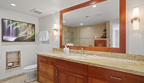 Condo, 2 Bedrooms, Oceanfront (B106)