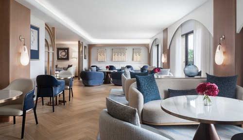 Club Suite, 1 King Bed, Balcony